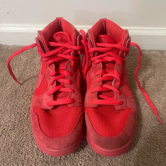 Red October Nike cmft dunks - Picture 4 of 4